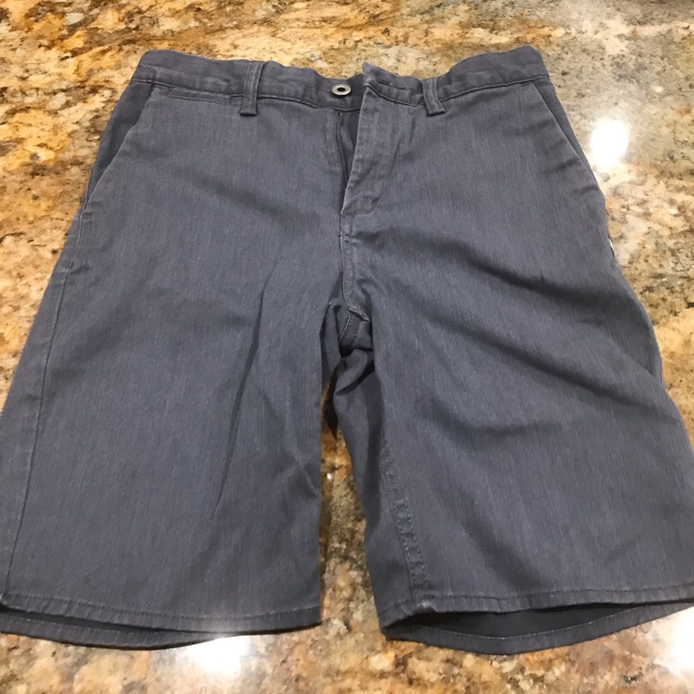 DC gray shorts